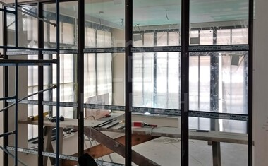 стеклянная перегородка в частном доме в стиле лофт - фото 2.jpg